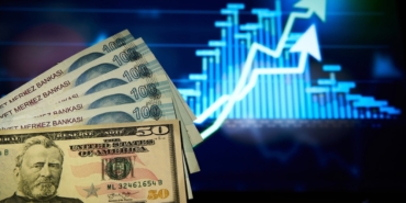 Dolar kuru haftanın ilk işlem gününde 49,1630 seviyesine yükselerek tarihi zirvesini yeniledi