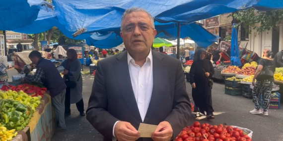 Milletvekili Sezgin Tanrıkulu semt pazarında artan yoksulluğa ve alım gücü kaybına dikkat çekti