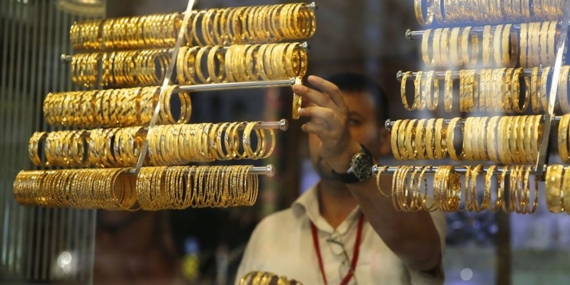 Kuyumcukent merkezli 64 kilogram altın dolandırıcılığı soruşturmasında 3 ilde operasyon yapıldı