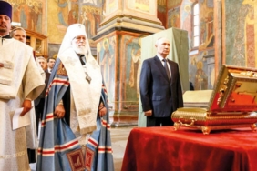 Rusya 14. Yüzyıl Prensi Dmitri Donskoy'un Kemiklerini Ukrayna Cephesine Gönderdi