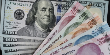 Dolar/TL kuru yeni haftanın ilk işlemlerinde 49,18 seviyesini görerek rekor tazeledi